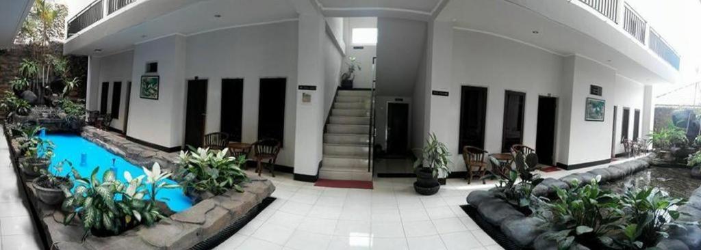 Maktal Hotel Mataram Exterior photo