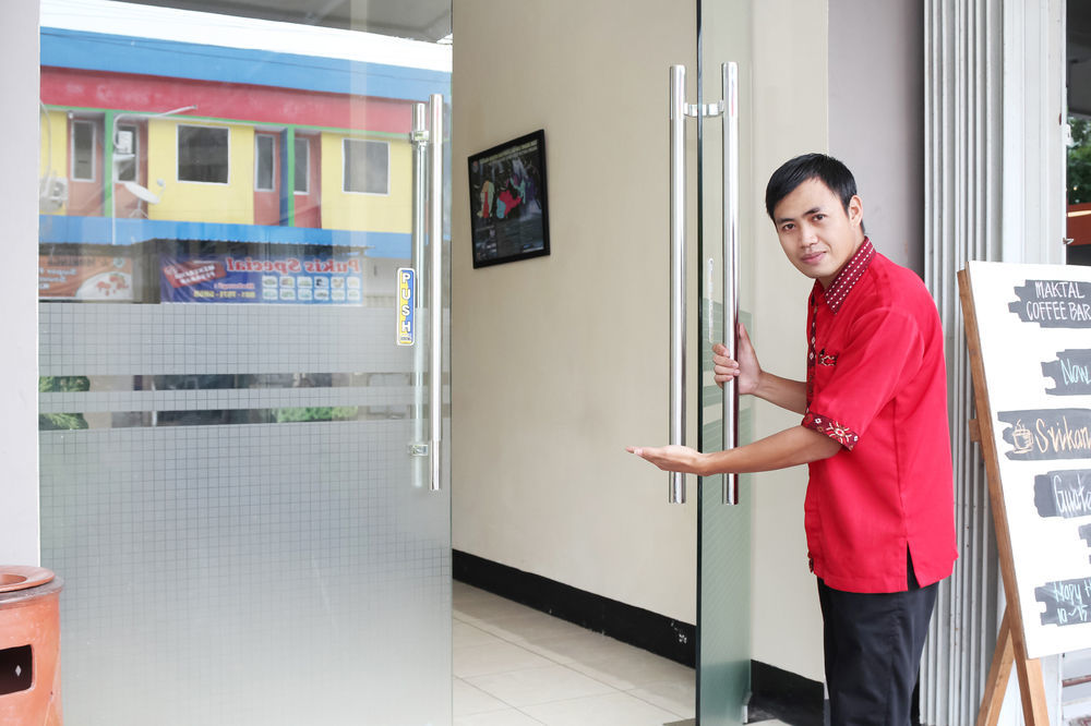 Maktal Hotel Mataram Exterior photo