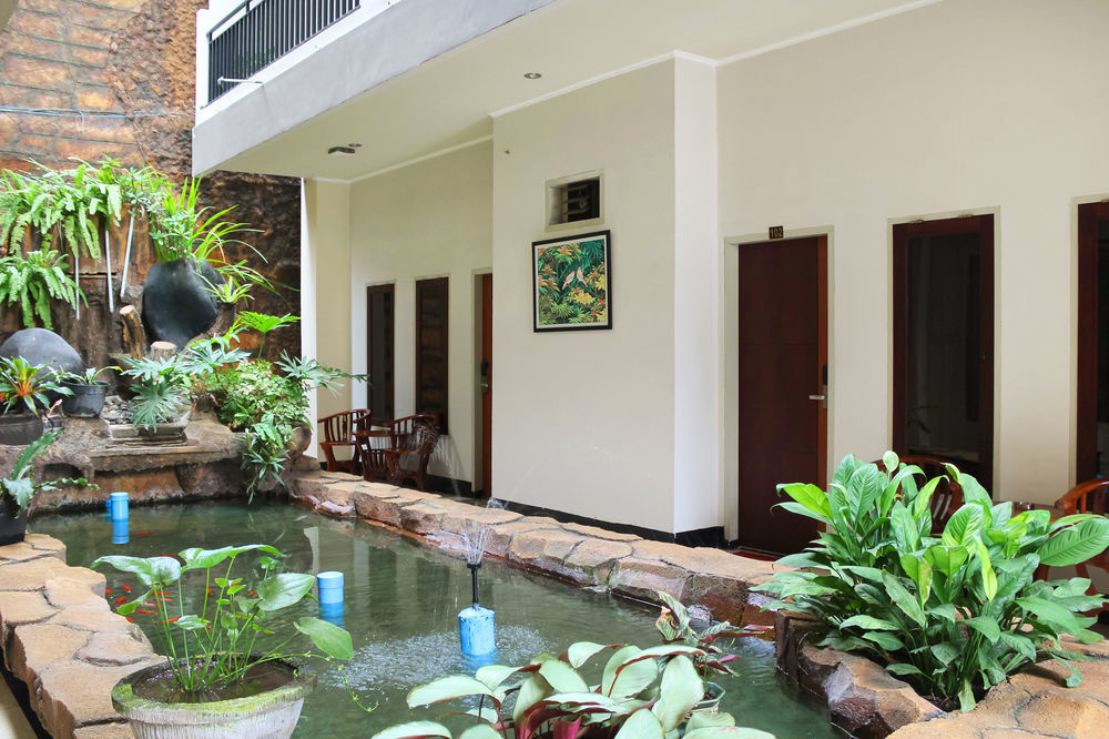 Maktal Hotel Mataram Exterior photo