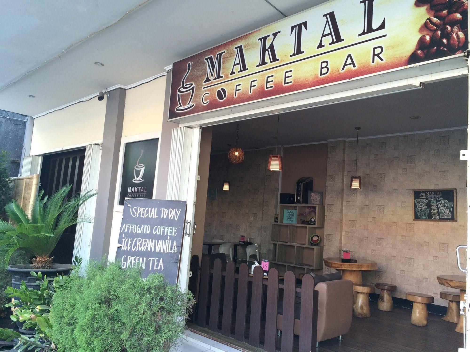 Maktal Hotel Mataram Exterior photo