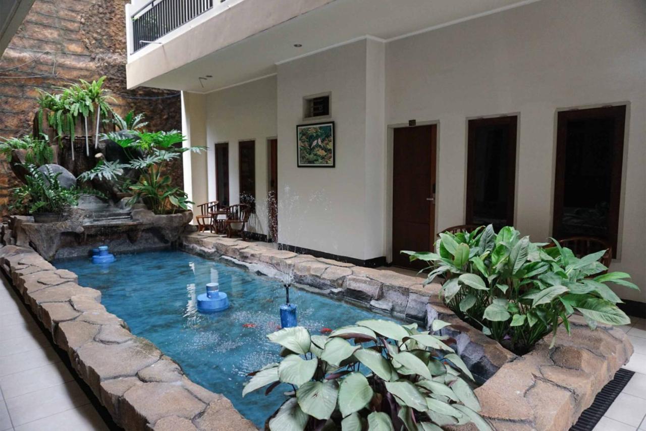 Maktal Hotel Mataram Exterior photo