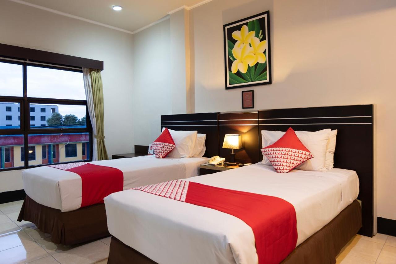 Maktal Hotel Mataram Exterior photo