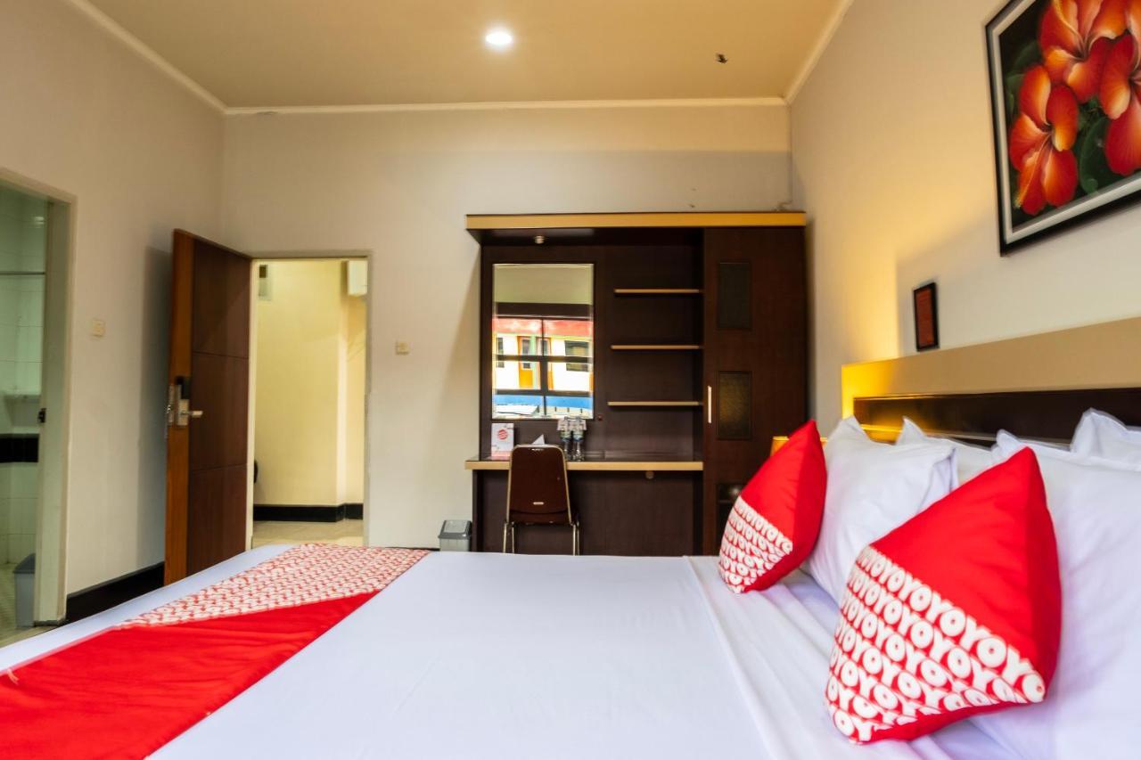 Maktal Hotel Mataram Exterior photo