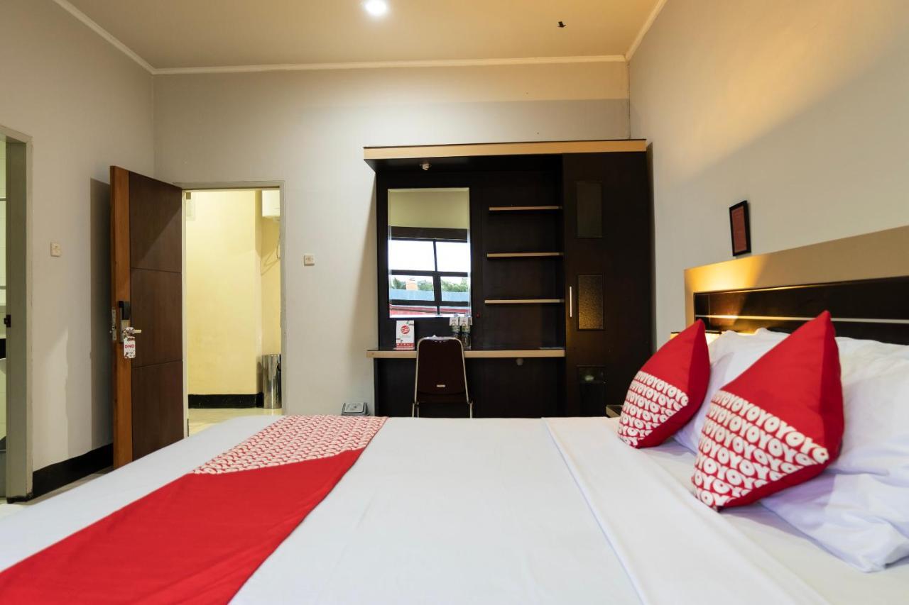 Maktal Hotel Mataram Exterior photo