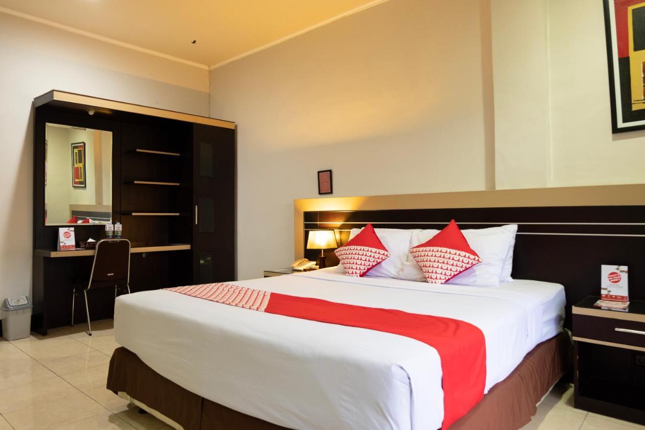 Maktal Hotel Mataram Exterior photo